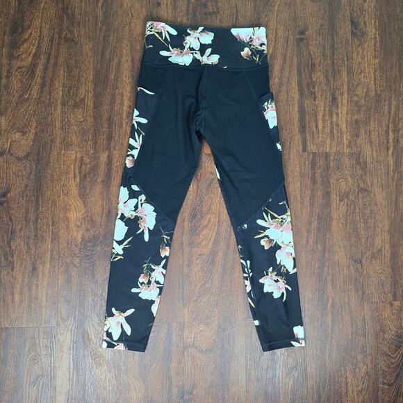 Athleta Stash Pocket Floral Salutation Tight, Small - Picture 9 of 10